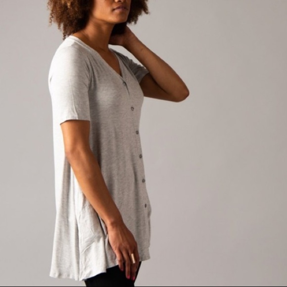 NWT Agnes & Dora Limitless button tunic